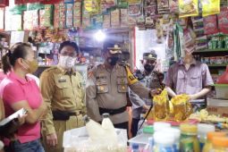 Kapolres dan Kadis Perindag Tebing Tinggi cek harga minyak goreng