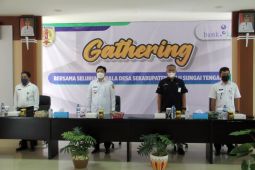 Bank Kalsel sosialisasikan layanan perbankan kepada Kades se-Kabupaten HST