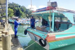 Masyarakat pesisir Kabupaten Malang diminta tetap disiplin prokes