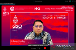 Indonesia tetap pakai energi fosil selama proses transisi