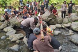 Curug Duwur Purbalingga makan korban