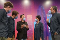XL Axiata - Vidio rilis bonus video premium untuk keluarga Indonesia