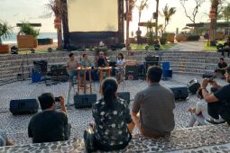 Komunitas sosial Bali ajak pelaku pariwisata-wisatawan peduli lingkungan lewat "KemBALI Becik"