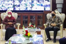 Gubernur Khofifah dan Wali Kota Eri bahas pengembangan UMKM di Surabaya