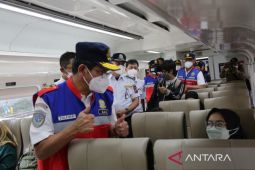 Dirjen Perkeretaapian tinjau operasional pertama KA Bogor-Sukabumi