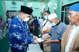 Safari Ramadhan, Wali Kota Tebing Tinggi ajak warga vaksin Booster