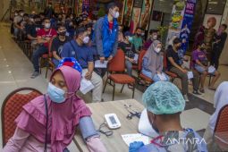 Penerima vaksin COVID-19 dosis penguat bertambah