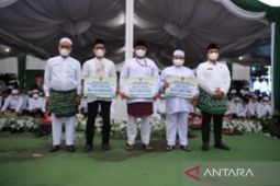 Warga Tanah Bumbu terima dana hibah dari Gubernur Kalsel