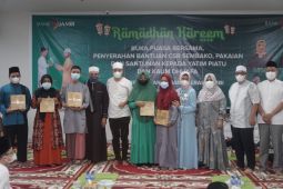 Bank Jambi beri santunan dan vaksinasi massal dalam giat bertajuk 'Ramadhan Kareem 1443 H'