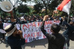 Unjuk Rasa Mahasiswa di Kediri