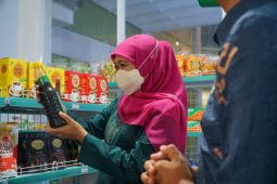 Khofifah luncurkan Grab OPOP Mart untuk pemberdayaan pesantren