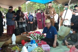 Wali Kota hadiri pemakaman anggota DPRD Isa Anshary