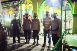 Beri rasa aman jamaah saat salat tarawih, Kapolres Batubara lakukan pengamanan