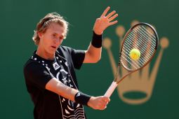 Korda kalahkan Alcaraz  dalam pertempuran tiga jam di Monte Carlo