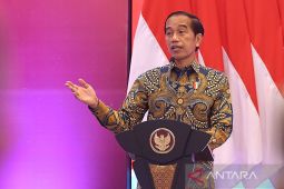 Jokowi pastikan pemberian THR dan gaji ke-13 bagi PNS