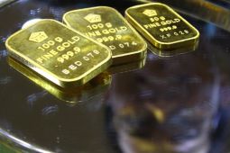 Harga emas turun