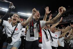 Frankfurt singkirkan Barcelona setelah menang 3-2