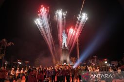 Patung Pahlawan Gianyar "Kapten I Wayan Dipta" diresmikan