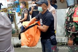 Polres Garut selidiki penyebab kematian ibu dan 2 anak di rumahnya