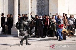 Muslim preachers strongly denounce Israeli raid on Al-Aqsa Mosque