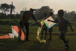 Festival layangan putus di  Tambun
