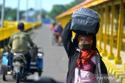 Mudik Awal di Pelabuhan Jangkar