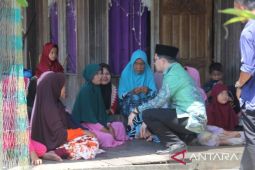 Warga Panggang Marak yang terdampak banjir terima bantuan