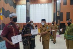 Pemkab Kubu Raya salurkan insentif bagi guru mengaji