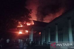 Kantor Bupati Halmahera Selatan terbakar