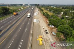 Pelebaran jalan Tol Jakarta-Cikampek selesai H-10 lebaran, kata Jasa Marga