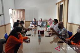 Pemkot Banjarmasin hijaukan kota melalui Hari Bumi