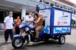 Lima kendaraan "Jempol Sekti" jemput bola perekaman KTP-el di Surabaya