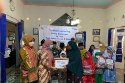 BPJS Ketenagakerjaan Sidoarjo serahkan bantuan ke panti asuhan