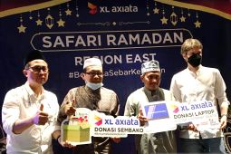 Dukung desa digital, XL Axiata donasi laptop ke ponpes di Jatim dan Sulsel