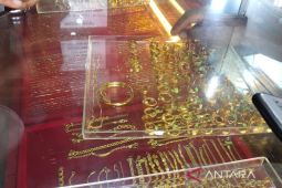 Harga emas di Aceh Timur turun
