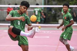 Kalah dari tuan rumah, sepak takraw kuadran Indonesia harus puas dengan perak