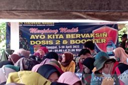 Tim Vaksinasi Mobile layani warga dilokasi pasar murah