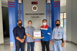 Pertamina bagi paket sembako lewat program "Sapa Wartawan"