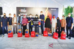 Telkomsel gelar kegiatan berbagi sembako Ramadhan empat kota di  Indonesia
