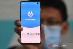 Gubernur Khofifah minta aplikasi PeduliLindungi jangan hanya jadi pajangan