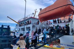 Penumpang kapal di Pelabuhan Calang meningkat