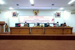 Paripurna DPRD Batanghari dalam rangka pemandangan umum fraksi-fraksi DPRD
