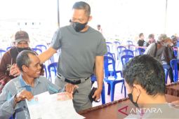 Polresta Banjarmasin salurkan bantuan tunai pangan untuk 10 ribu PKL makanan
