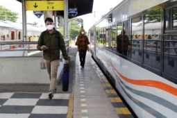 KAI Cirebon sebut H-7 penumpang mudik Lebaran mulai meningkat
