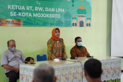 RT-RW se-Kota Mojokerto diminta optimalkan fungsi aplikasi "Curhat Ning Ita"