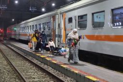 Sebanyak 33.331 pemudik turun di stasiun Daop 7 Madiun
