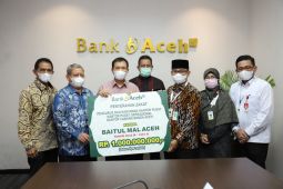 Bank Aceh salurkan zakat karyawan Rp2,2 miliar