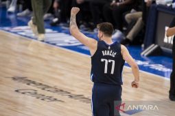 Playoff NBA: Suns vs Mavericks, kebugaran Booker dan Doncic janjikan laga ketat