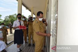 Bupati apresiasi andil yayasan bangun pendidikan di Bengkayang