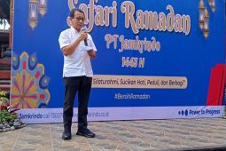 Jamkrindo serahkan bantuan sembako Ramadhan di Bali